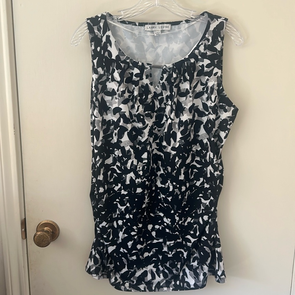 Larry Levine- knit, black/gray/white, side ruched top, Size L